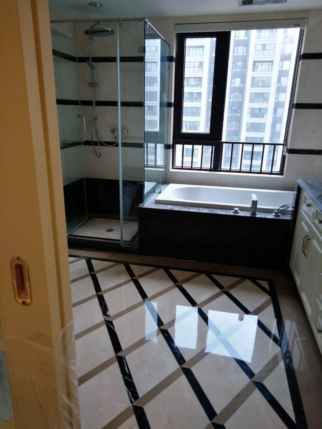西派国际翻新